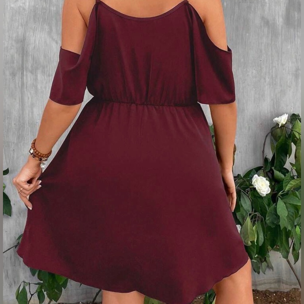 SHEIN Burgundy Cold Shoulder Mini Dress Size M Boho Festival Dress Flowy
